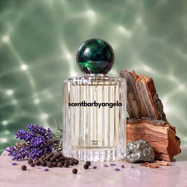 Inspired by Spicebomb Metallic Musk by Viktor&Rolf [MA]