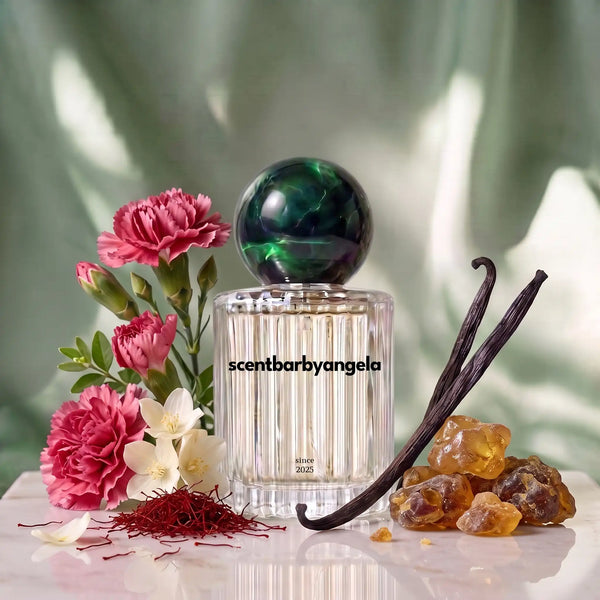 Inspired by Rosendo Mateu Nº 5 Floral, Amber, Sensual Musk by Rosendo Mateu Olfactive Expressions [UN]